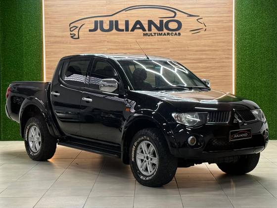MITSUBISHI L200 TRITON 3.2 HPE 4X4 CD 16V TURBO INTERCOOLER DIESEL 4P AUTOMÁTICO MITSUBISHI L200 TRITON 3.2 HPE 4X4 CD 16V TURBO INTERCOOLER DIESEL 4P AUTOMÁTICO